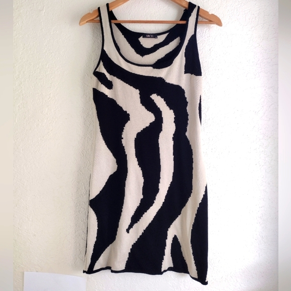 Micas Curve Zebra Print Sleeveless Knit Mini Dress - Picture 5 of 10
